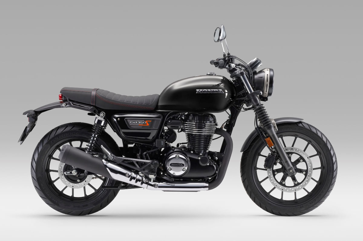 Most of the custom motorcycles are based on the CB350RS (GB350S)